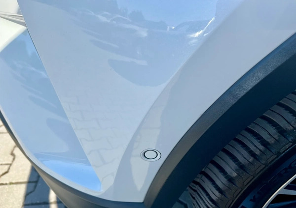 Toyota C-HR cena 79900 przebieg: 40394, rok produkcji 2018 z Toruń małe 352